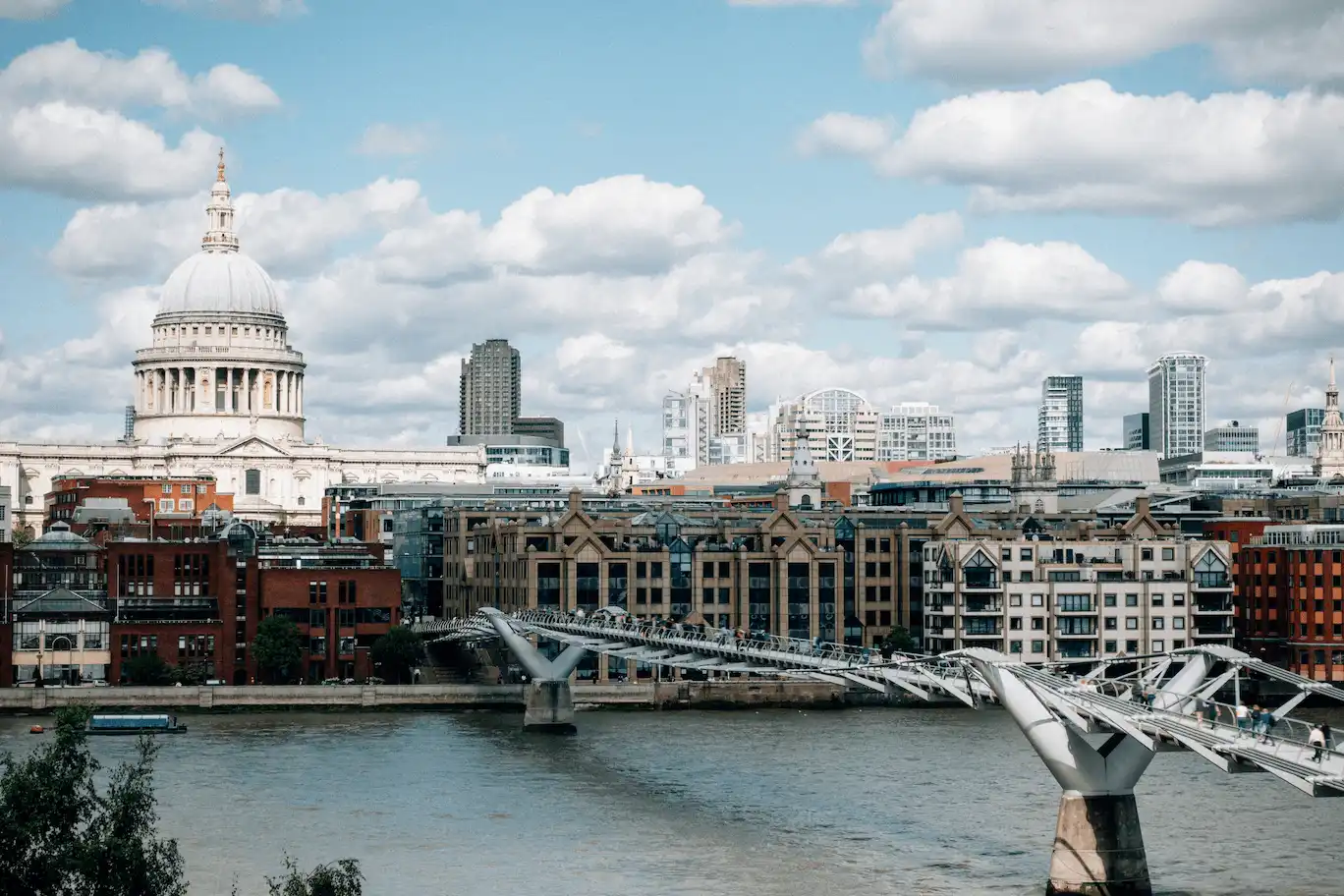 Taxi Stansted Airport | London STN Cabs & Minicab Cars | Cheap Transfer Services,East taxi, minicabs, minicab, cars, car,stansted,companies